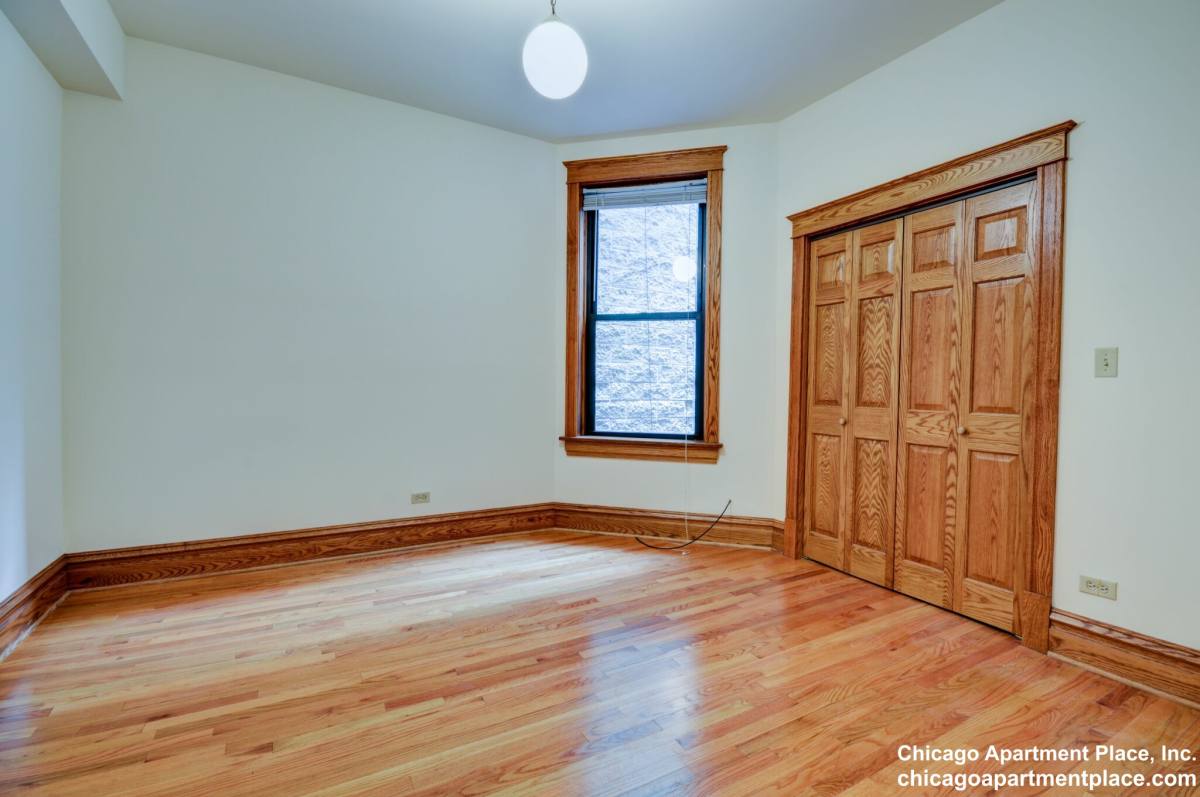 Apartment for rent at 3722 N Fremont #2, Chicago, IL 60613