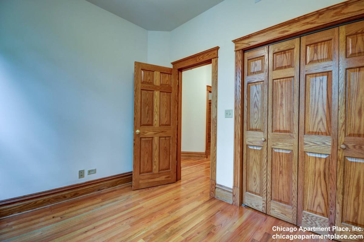 Apartment for rent at 3722 N Fremont #2, Chicago, IL 60613
