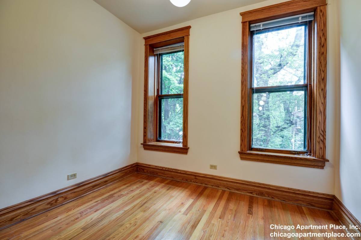 Apartment for rent at 3722 N Fremont #2, Chicago, IL 60613
