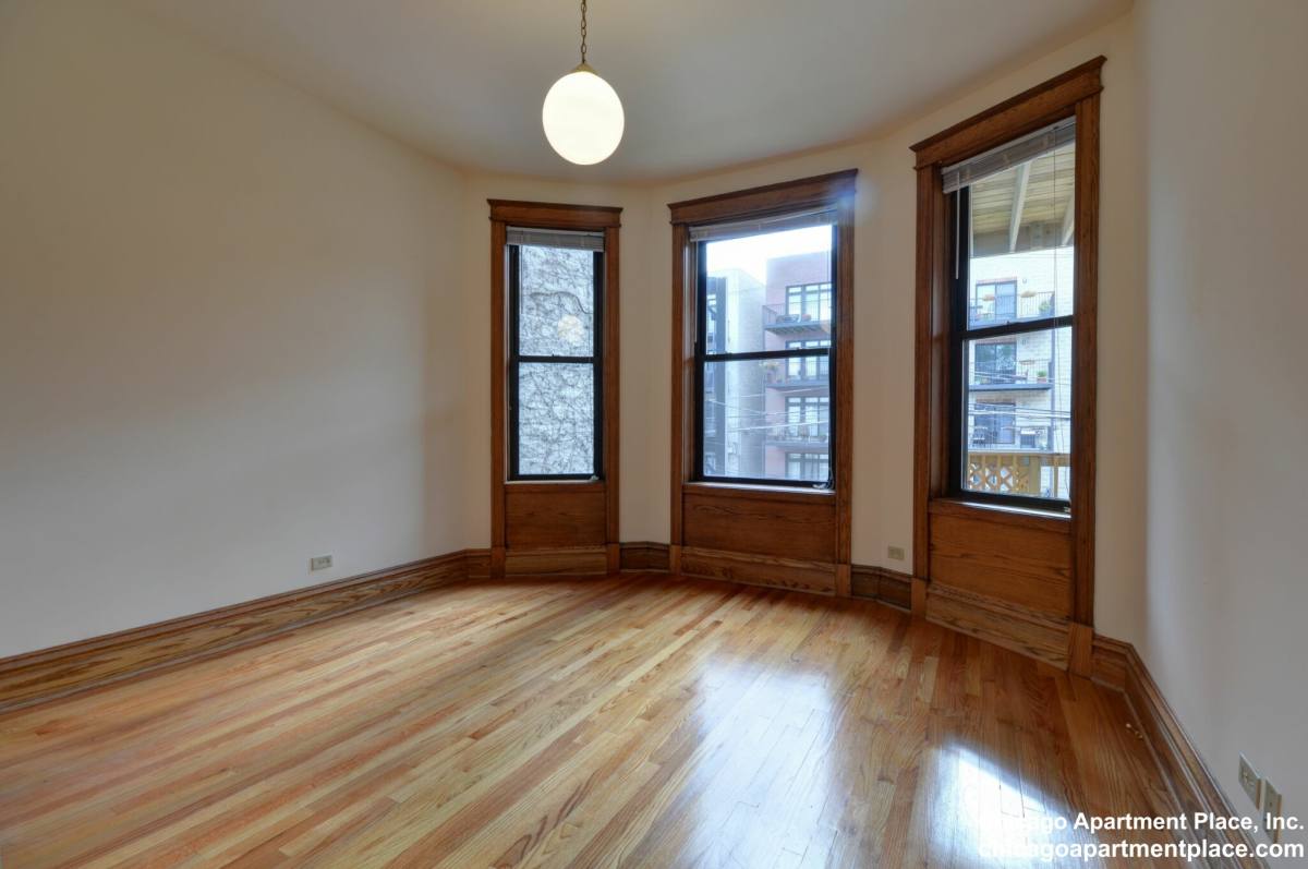 Apartment for rent at 3722 N Fremont #2, Chicago, IL 60613