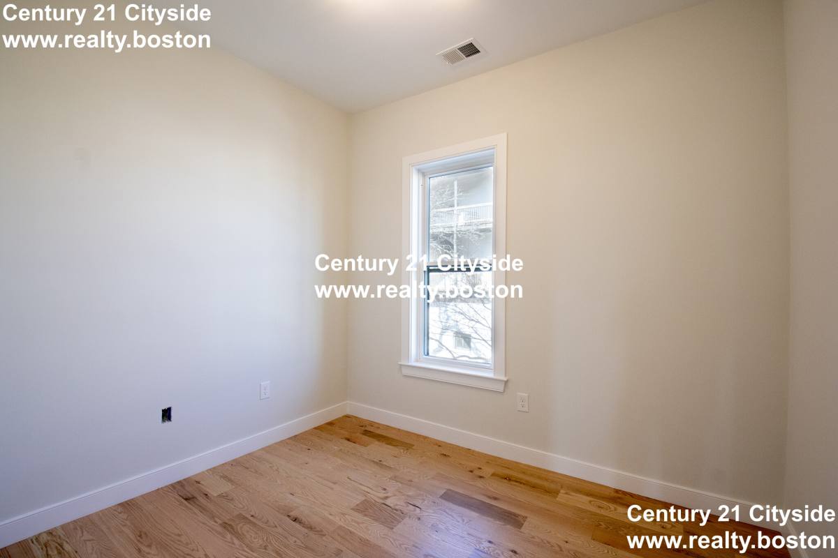 Apartment for rent at 275 Webster #3, East Boston, MA 02128