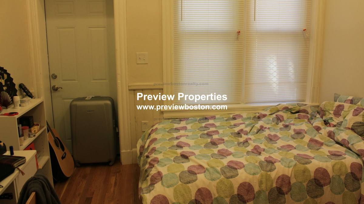 Apartment for rent at 127 Cedar St #3P, Roxbury, MA 02119