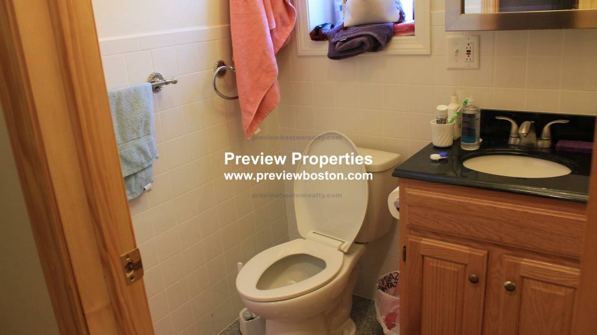 Apartment for rent at 127 Cedar St #3P, Roxbury, MA 02119