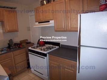 Apartment for rent at 248 Kelton St #4P, Allston, MA 02134