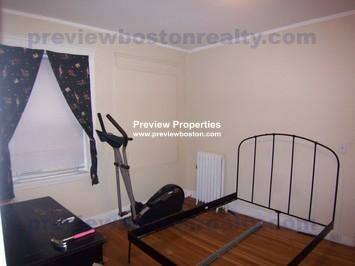 Apartment for rent at 248 Kelton St #4P, Allston, MA 02134