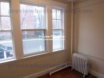 Apartment for rent at 248 Kelton St #4P, Allston, MA 02134