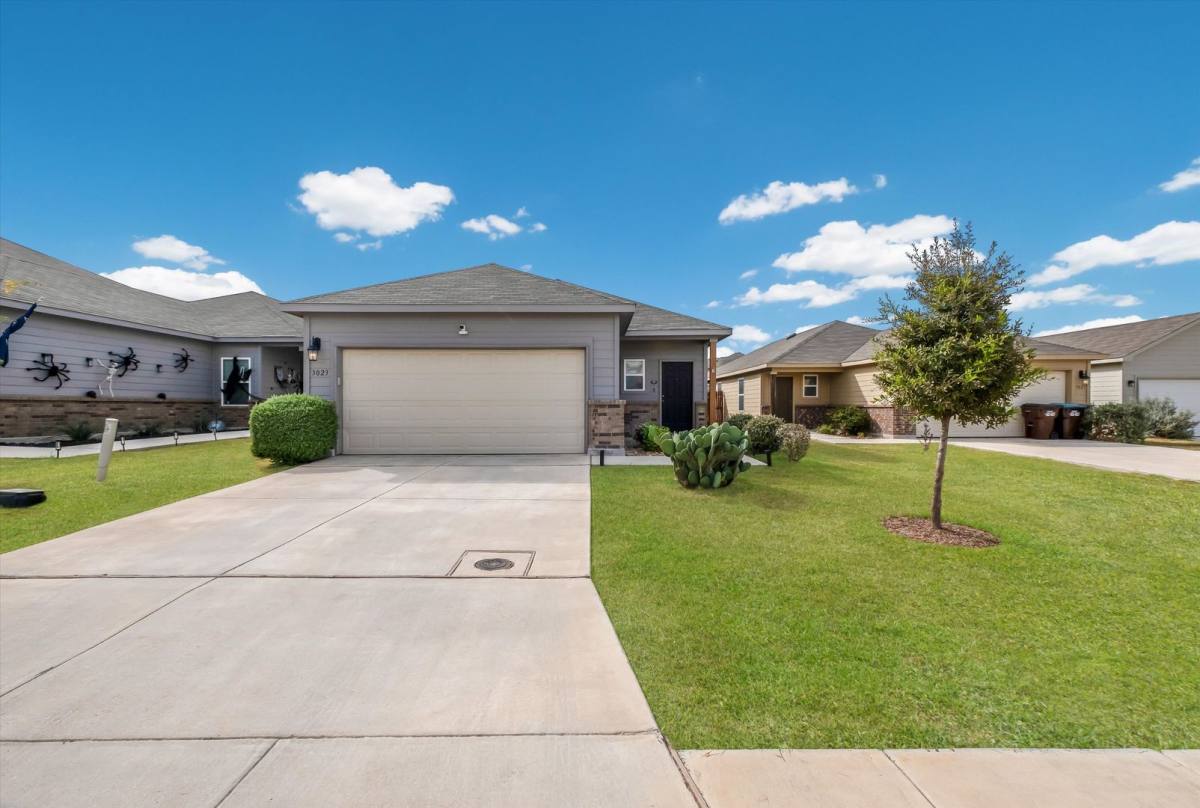 House for rent at 3023 Laguna Cliffs, Converse, TX 78109