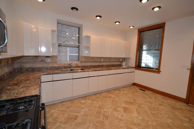 Apartment for rent at 4118 Ashland #3, Chicago, IL 60613
