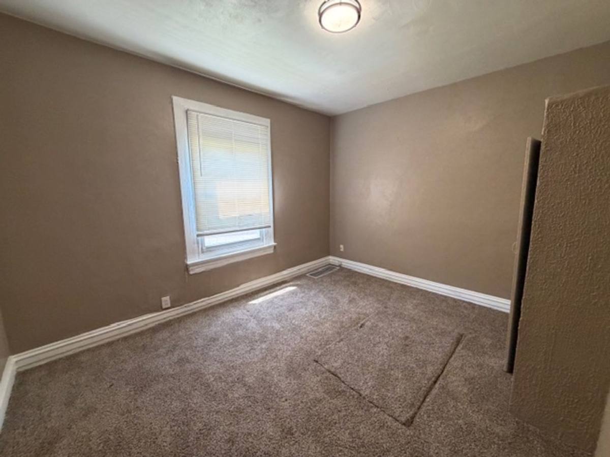 House for rent at 6725 Schofield Ave, Saint Louis, MO 63133