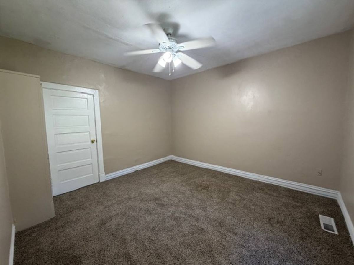 House for rent at 6725 Schofield Ave, Saint Louis, MO 63133