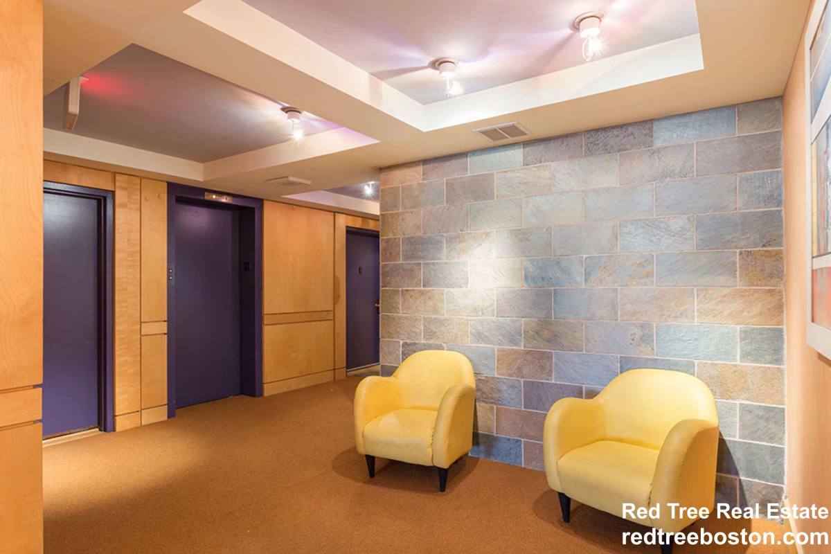 Apartment for rent at 320 Hammond Pond Parkway #204, Chestnut Hill, MA 02467