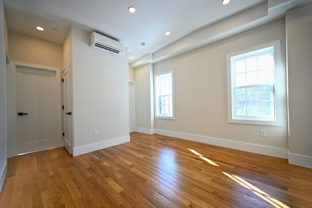 Apartment for rent at 18 Winchester St, Boston, MA 02116