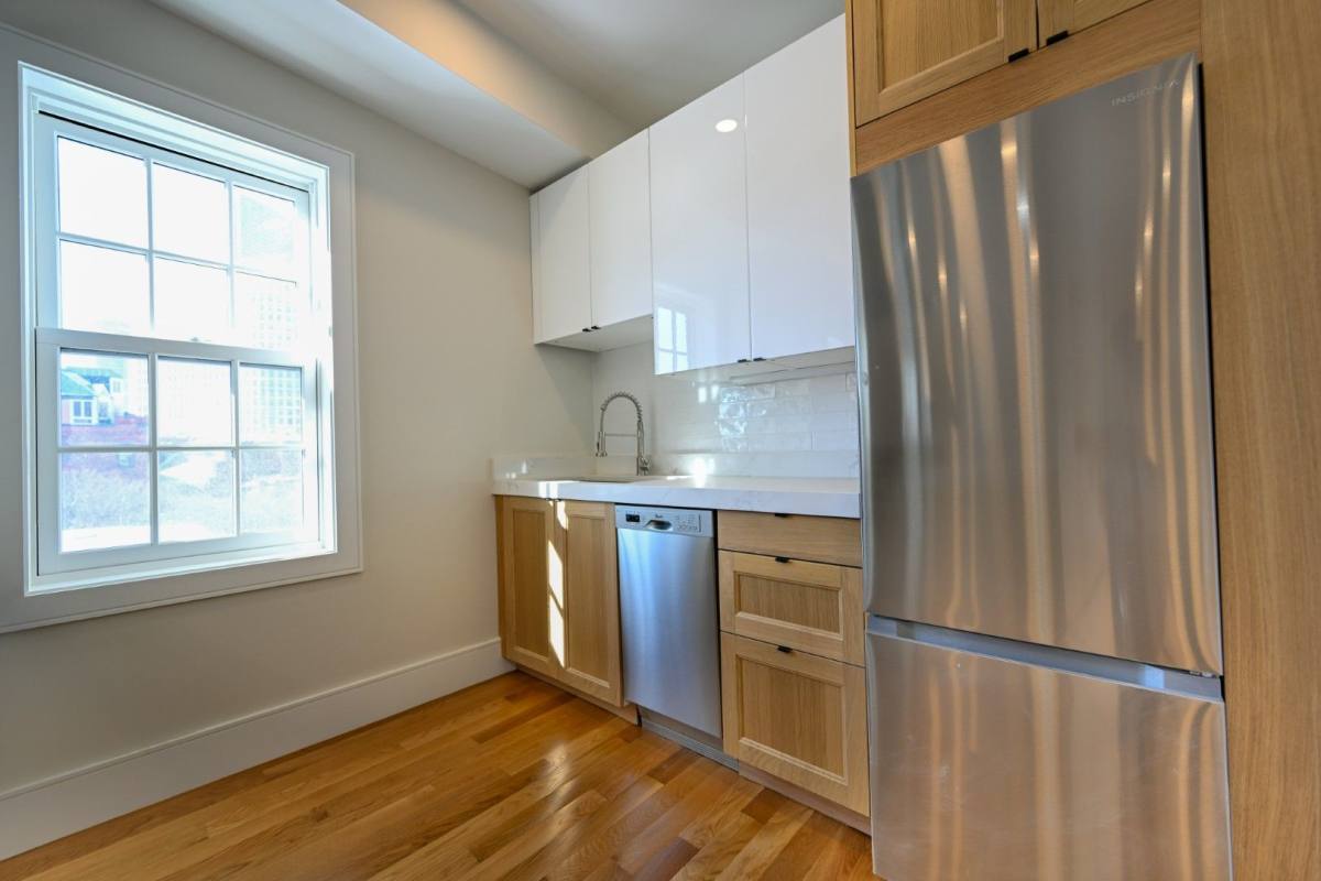 Apartment for rent at 18 Winchester St, Boston, MA 02116