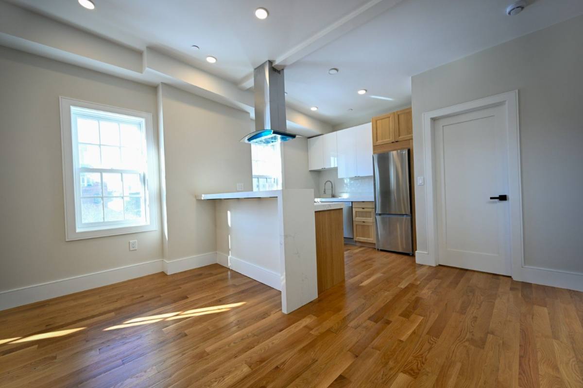 Apartment for rent at 18 Winchester St, Boston, MA 02116