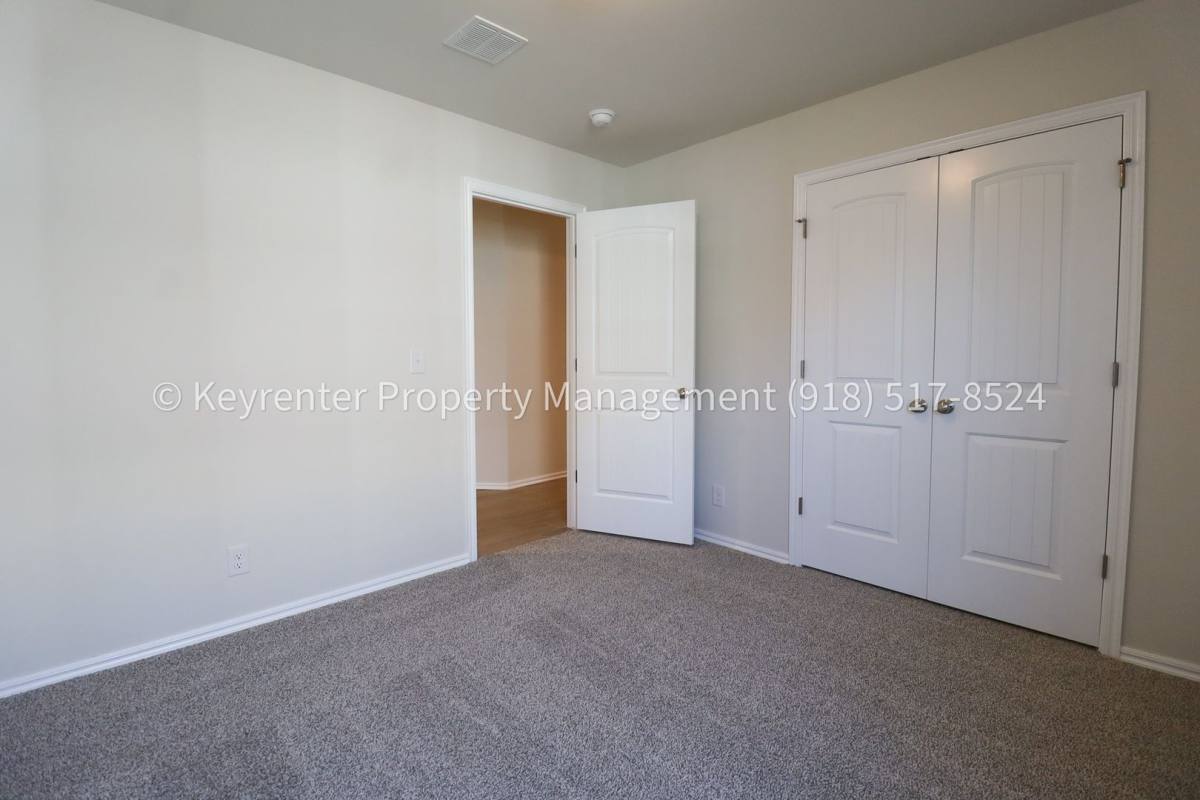House for rent at 4500 W Winston St, Broken Arrow, OK 74011