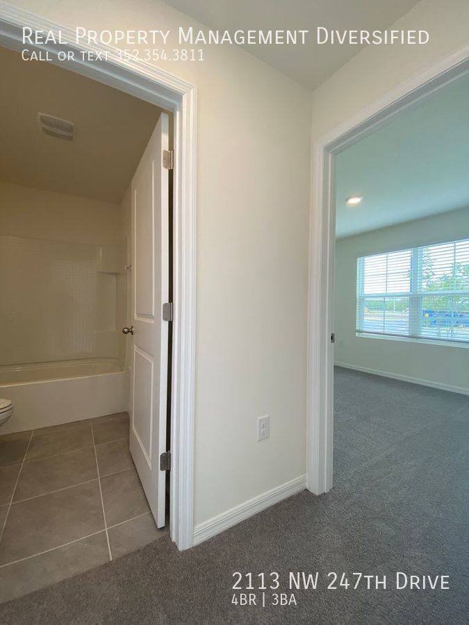 House for rent at 2113 NW 247th Dr, Newberry, FL 32669