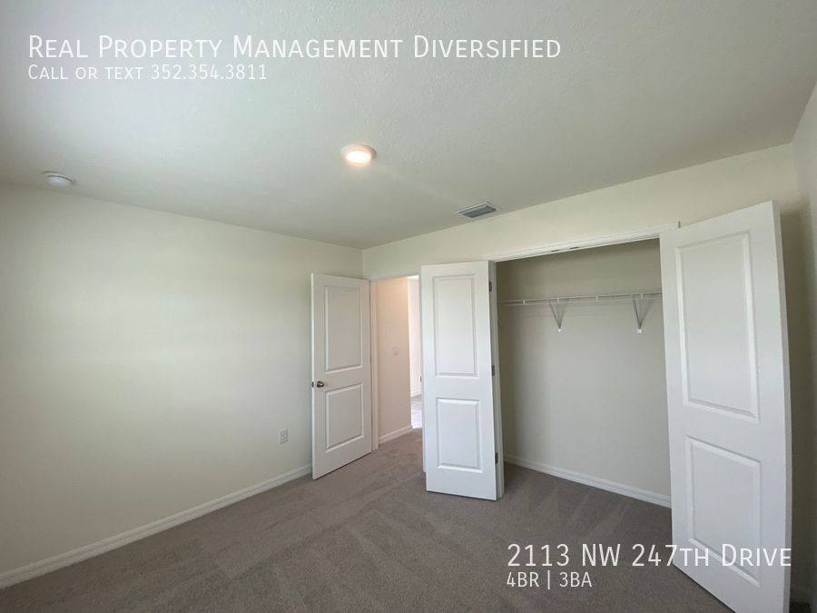 House for rent at 2113 NW 247th Dr, Newberry, FL 32669