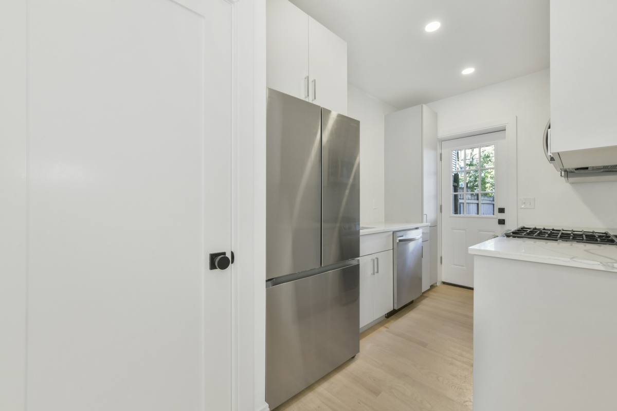 Apartment for rent at 86 Chelsea #1, East Boston, MA 02128