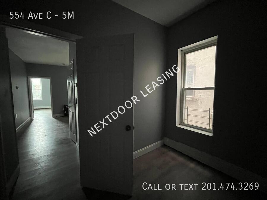 Apartment for rent at 554 Ave C #5M, Bayonne, NJ 07002