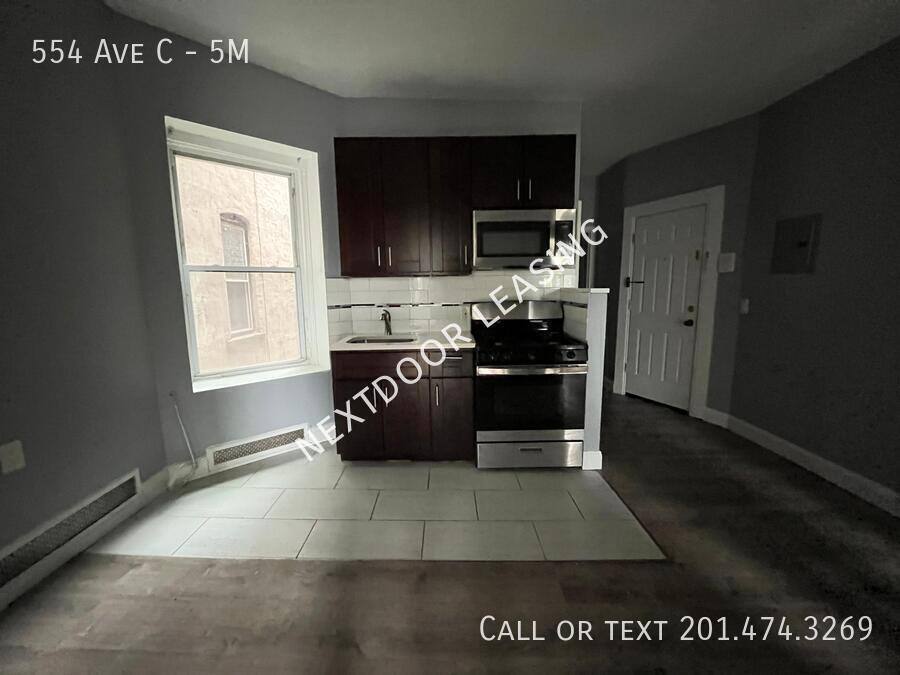 Apartment for rent at 554 Ave C #5M, Bayonne, NJ 07002