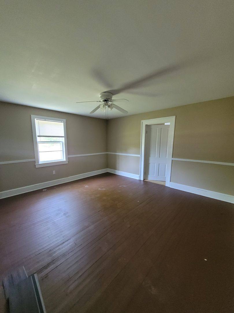 House for rent at 2105 College St, Comer, GA 30629
