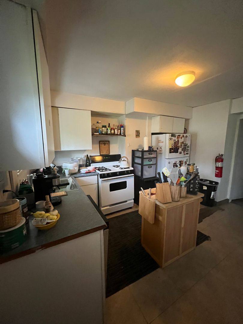 Apartment for rent at 353 Melwood Ave, Pittsburgh, PA 15213
