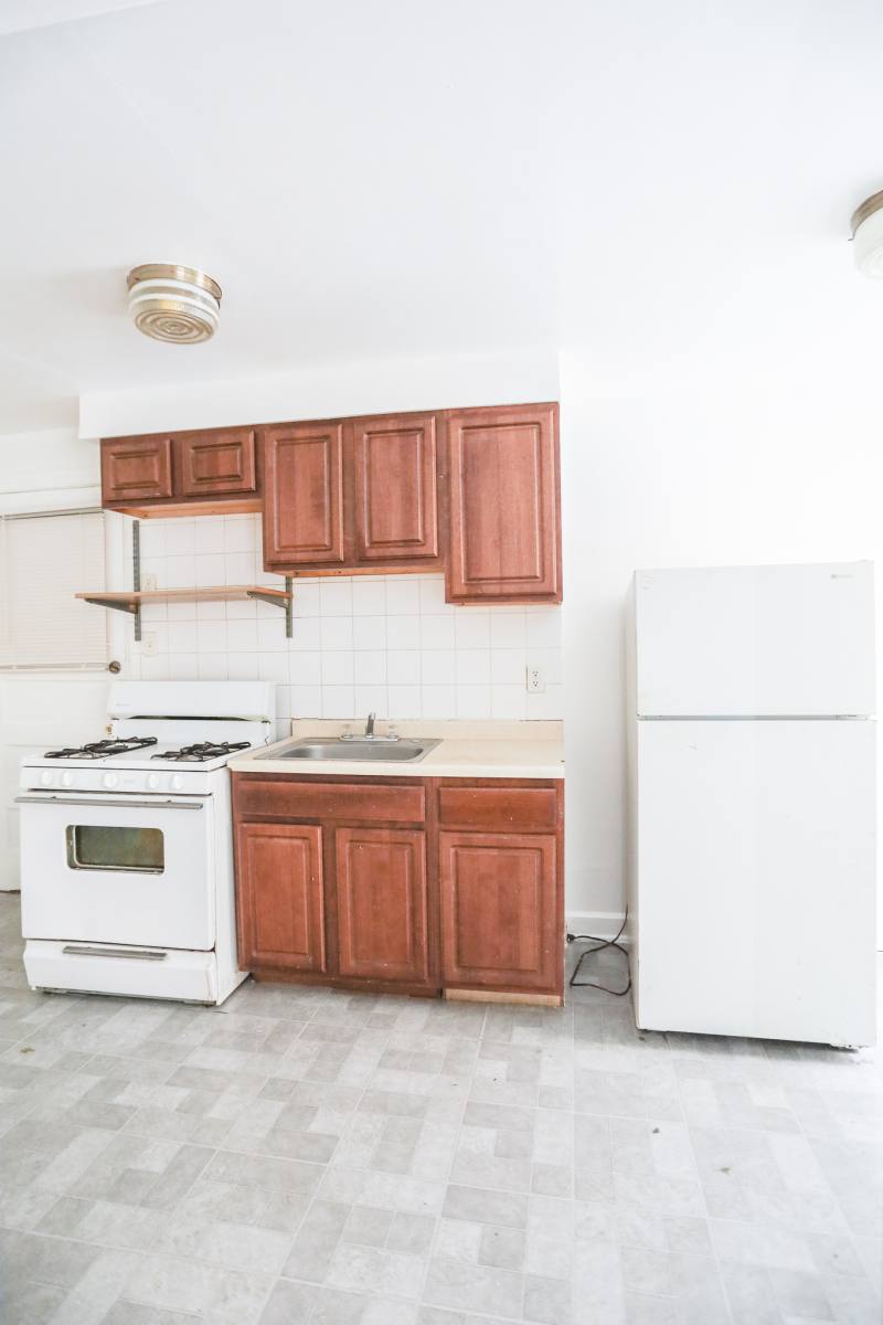 Apartment for rent at 5931 N NW Highway 1B #1B, Chicago, IL 60631