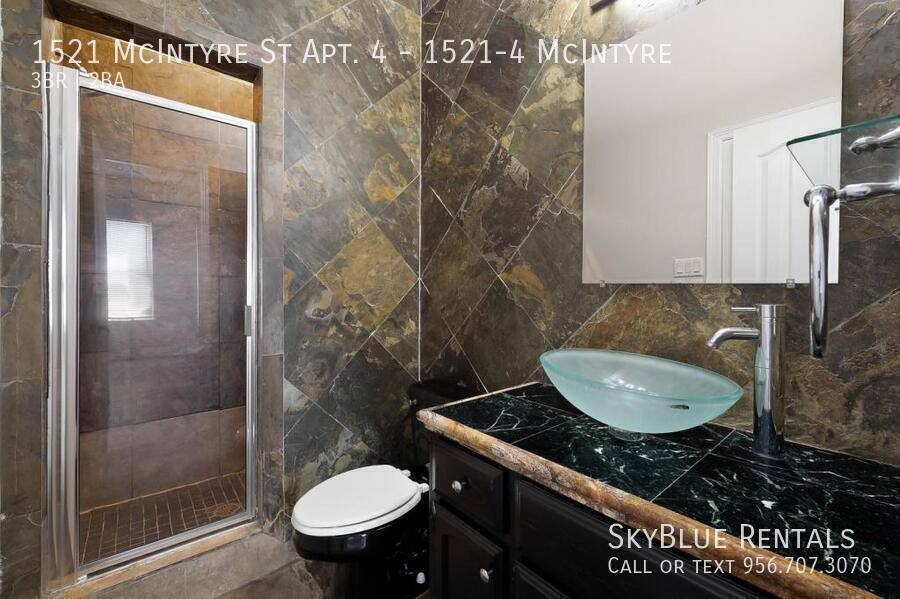 Townhouse for rent at 1521 McIntyre St #4, Edinburg, TX 78541