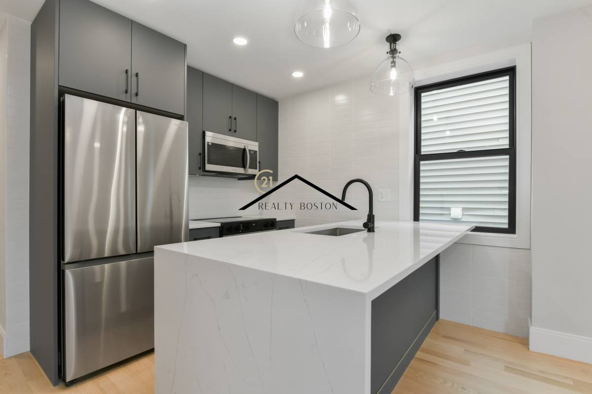 Apartment for rent at 516 Sumner #3, East Boston, MA 02128