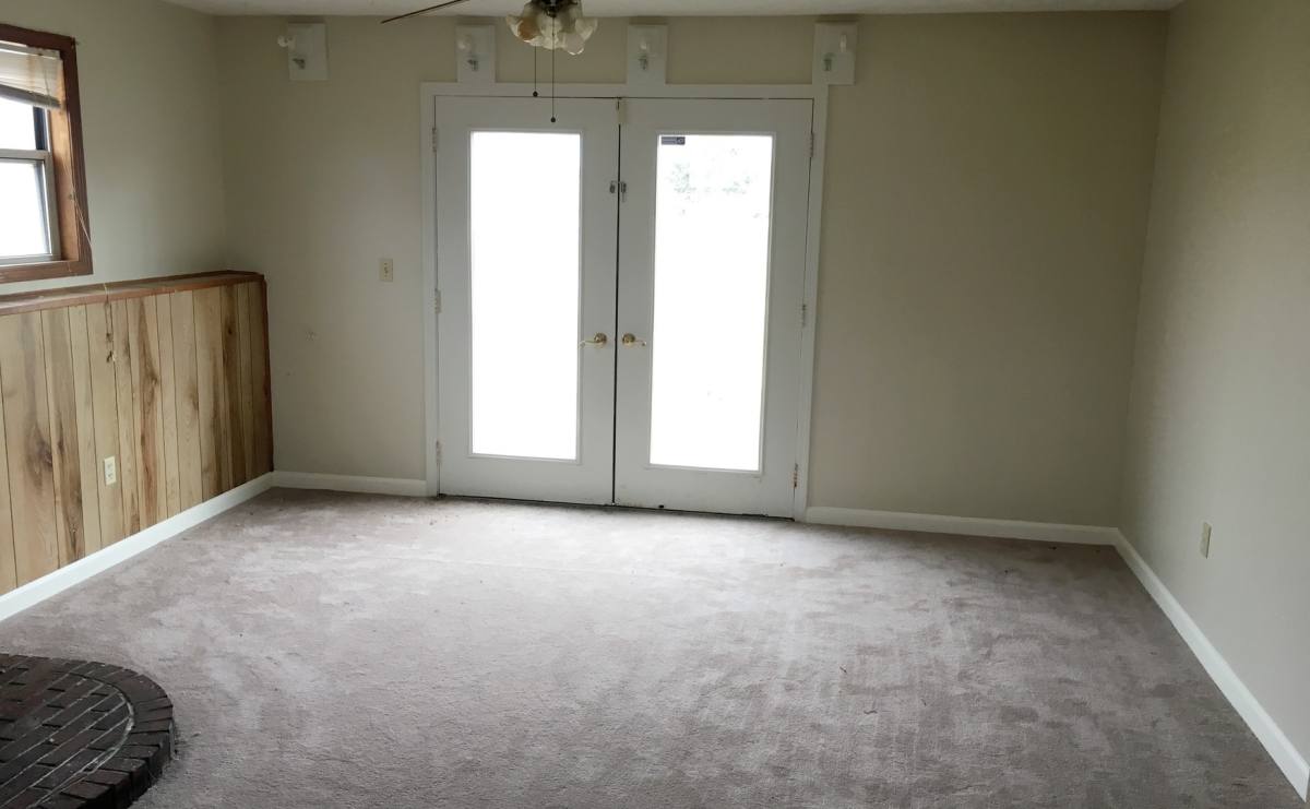 House for rent at 20225 Simmons Rd, Waynesville, MO 65583