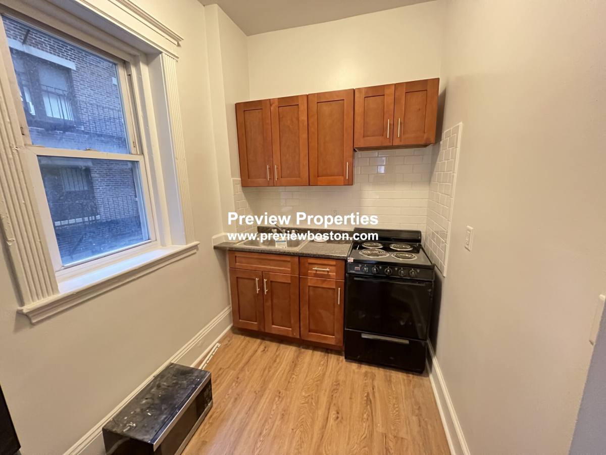 Apartment for rent at 1334 Commonwealth Ave #4P, Brighton, MA 02135