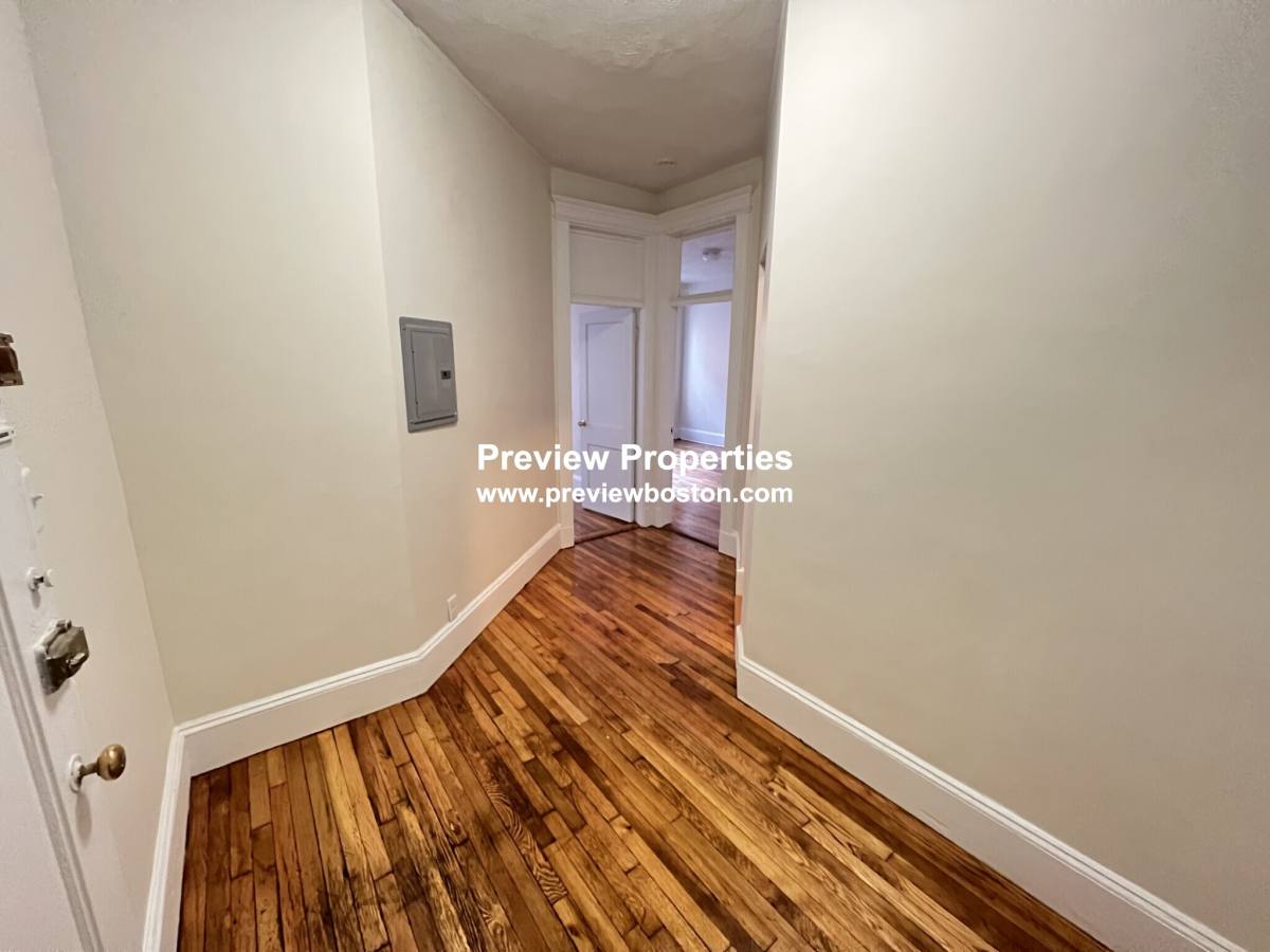 Apartment for rent at 1334 Commonwealth Ave #4P, Brighton, MA 02135