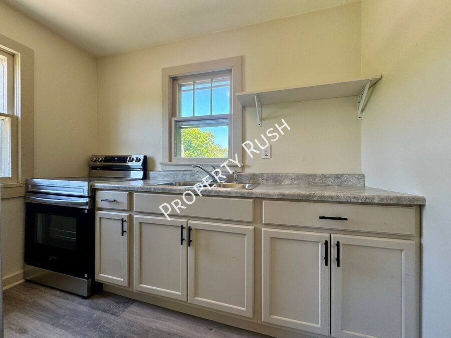 Apartment for rent at 1820 Tunnel Blvd #A&QUOT, Chattanooga, TN 37406