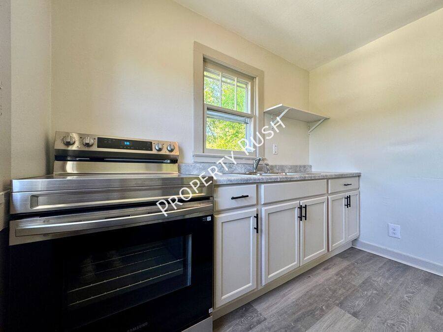 Apartment for rent at 1820 Tunnel Blvd #A&QUOT, Chattanooga, TN 37406