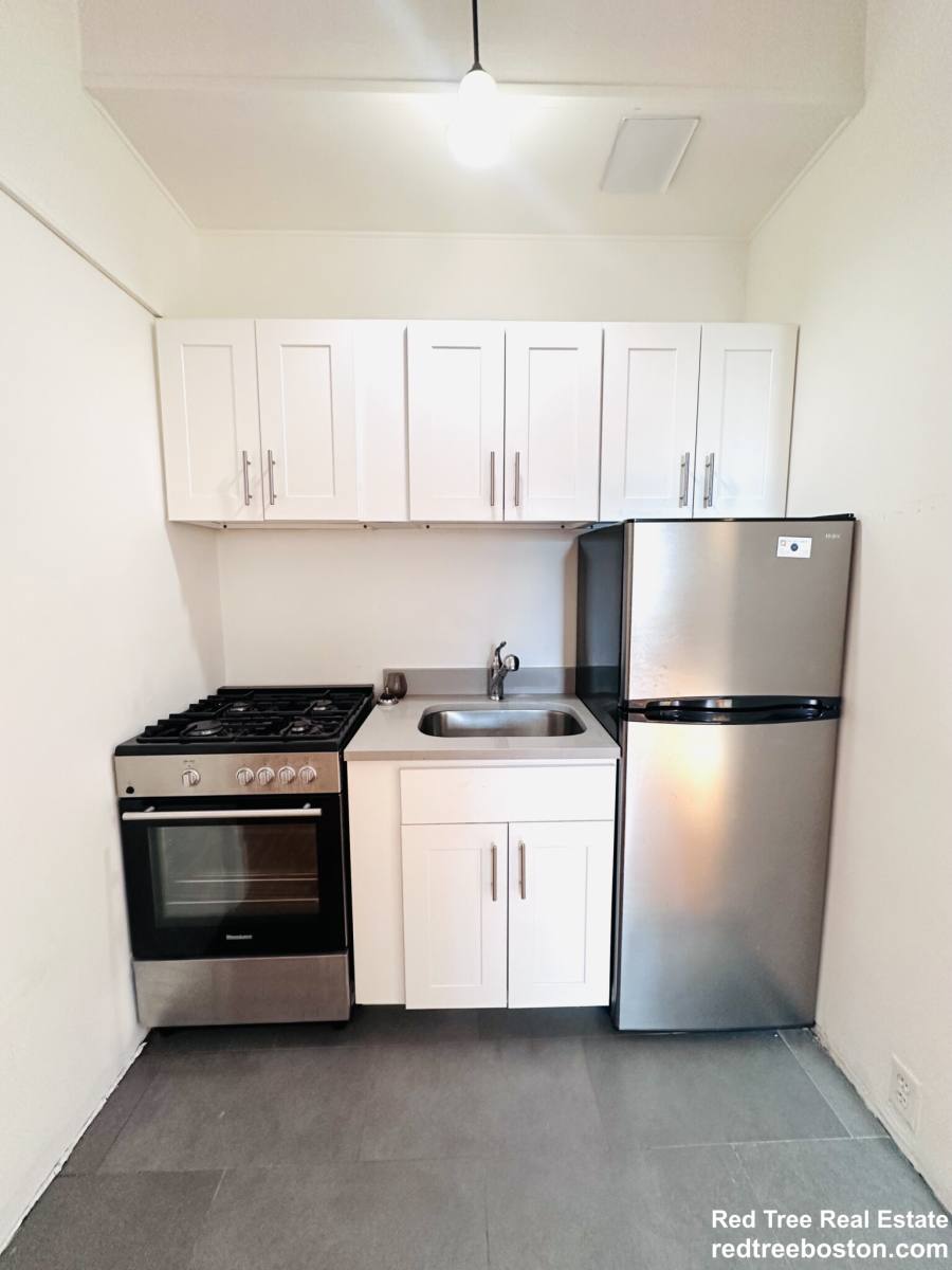 Apartment for rent at 2 Joy St #5, Boston, MA 02108