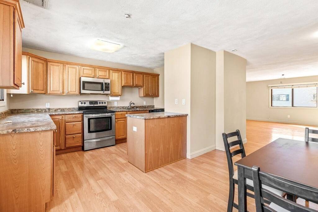 Townhouse for rent at 62 Crestview Dr #62, Malden, MA 02148