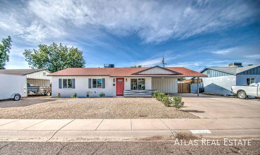 House for rent at 14820 N 36th Place, Phoenix, AZ 85032