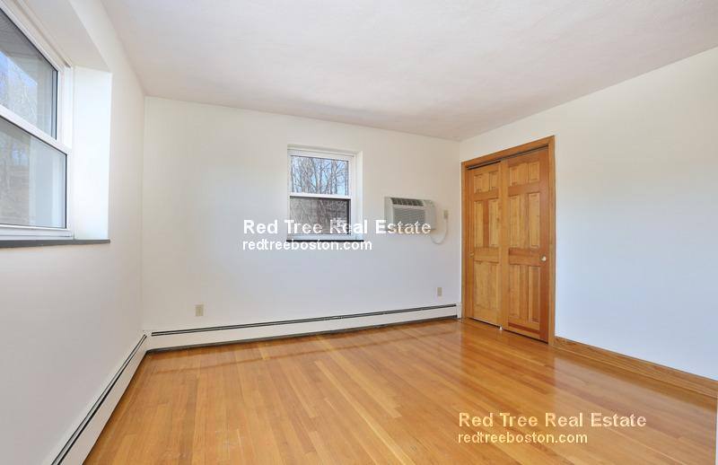 Apartment for rent at 282 Grove St #1, Auburndale, MA 02466
