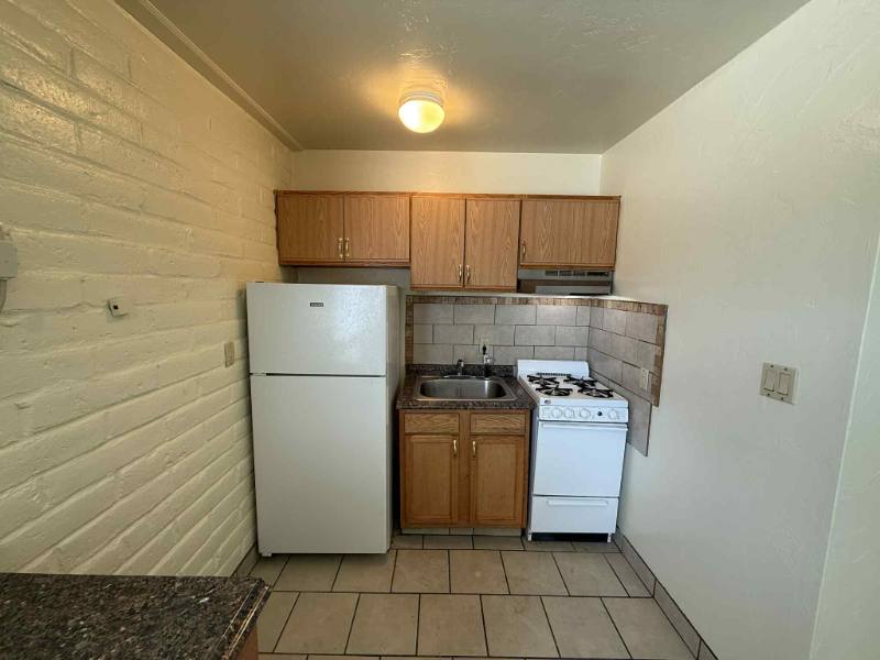 Apartment for rent at 5433 E 30th St, Tucson, AZ 85711