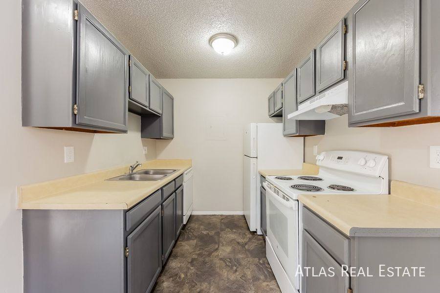 Apartment for rent at 5535 Bonita Village Rd, Colorado Springs, CO 80915