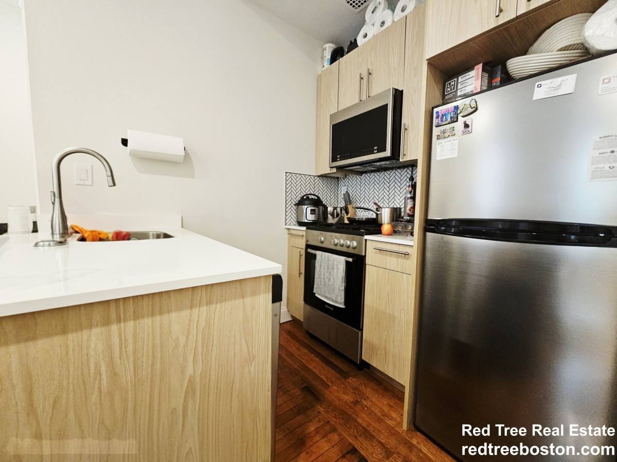 Apartment for rent at 2 Joy St #2, Boston, MA 02108