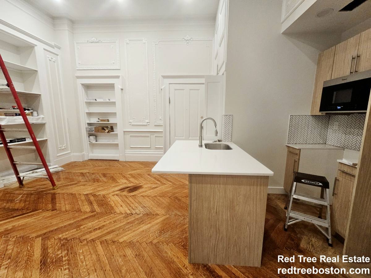Apartment for rent at 2 Joy St #2, Boston, MA 02108