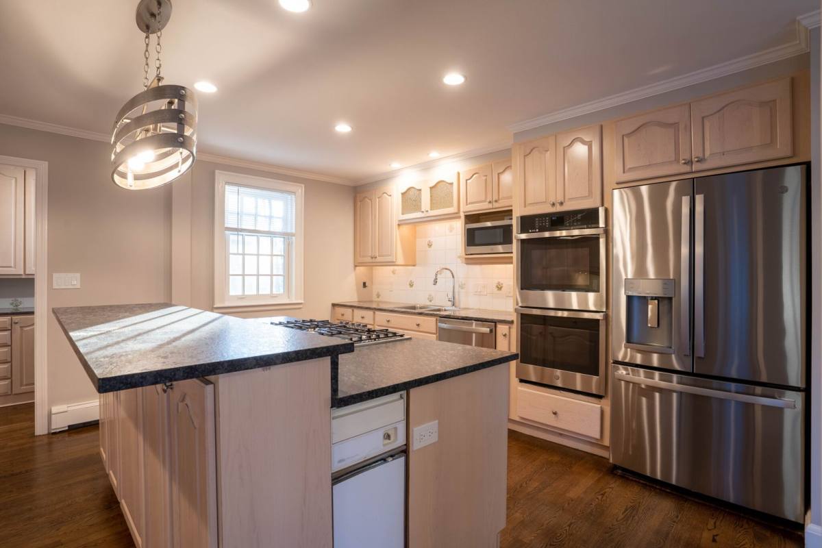 House for rent at 40 Puddingstone Lane #1B, Newton Center, MA 02459