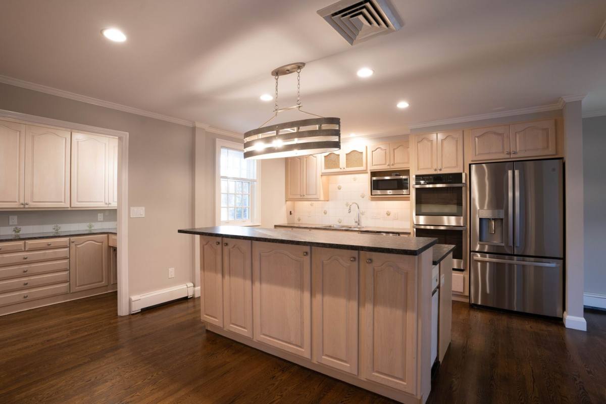 House for rent at 40 Puddingstone Lane #1B, Newton Center, MA 02459