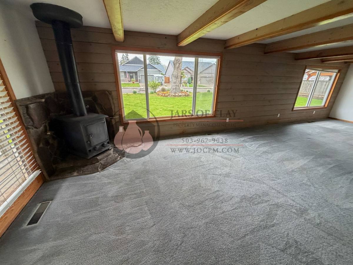 House for rent at 2329 A St, Hubbard, OR 97032
