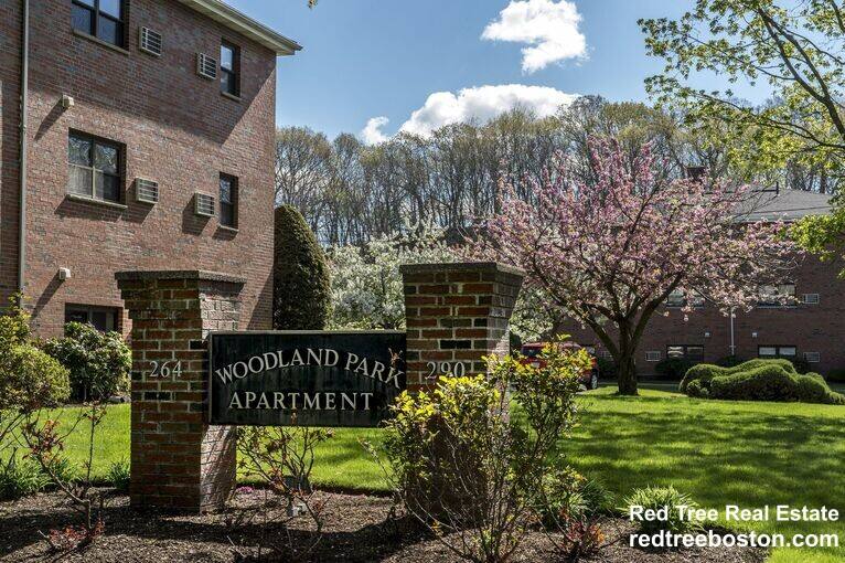 Apartment for rent at 286 Grove St #1, Auburndale, MA 02466