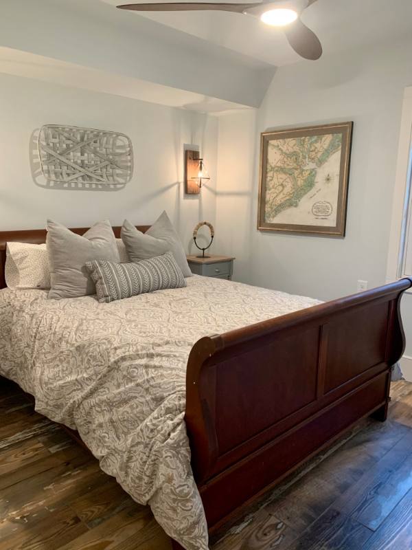 Apartment for rent at 14 Elizabeth St #4, Charleston, SC 29403