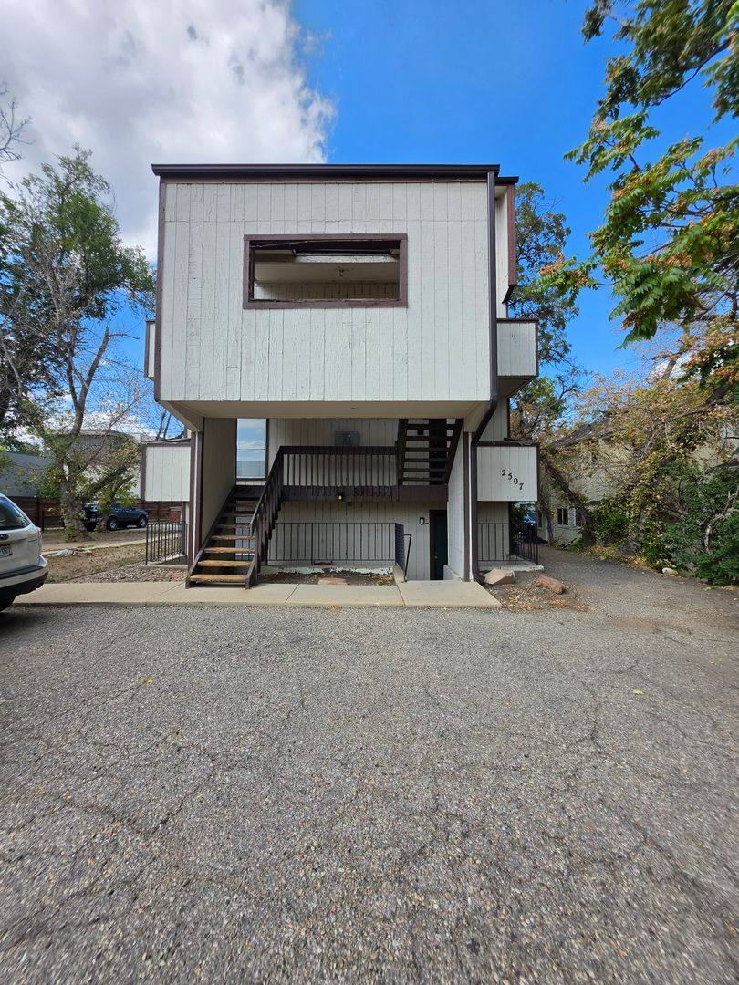 Apartment for rent at 2505-2507 Spruce St, Boulder, CO 80302