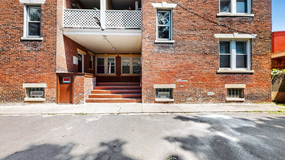 Apartment for rent at 10 Porter St Court #1, Salem, MA 01970