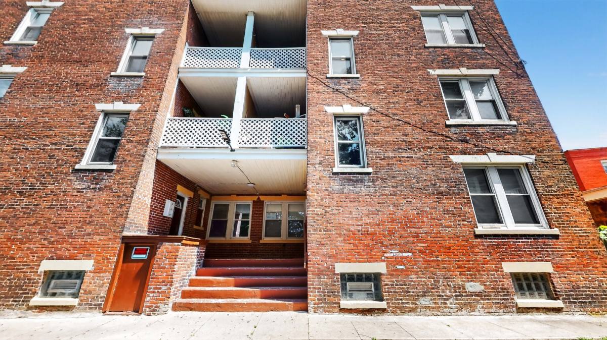 Apartment for rent at 10 Porter St Court #1, Salem, MA 01970